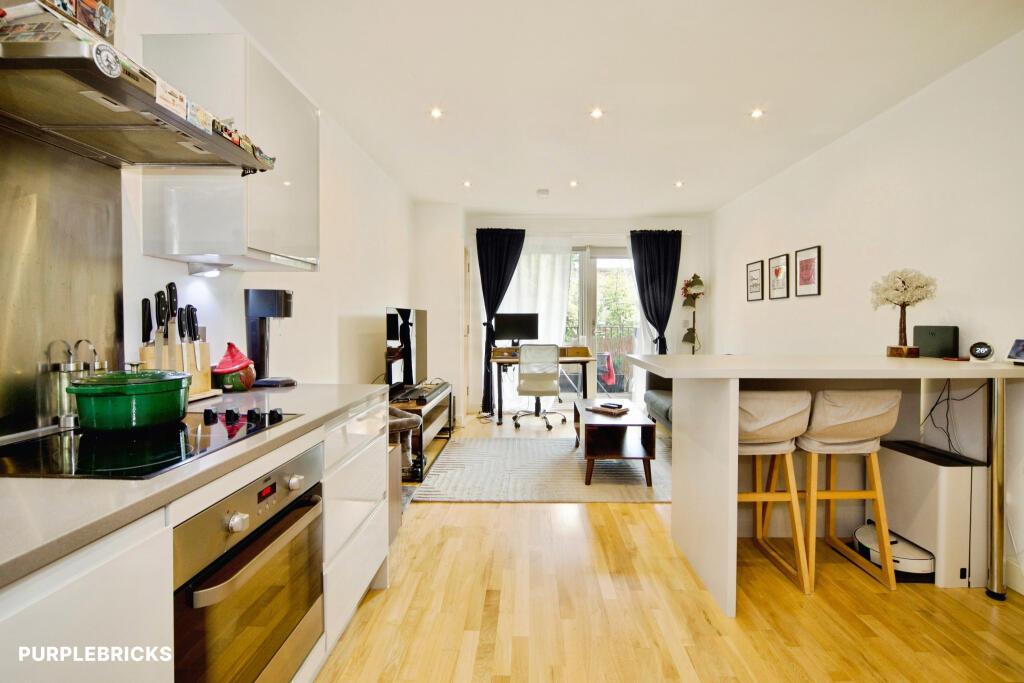 Main image of property: 39 Tyas Road, London, E16