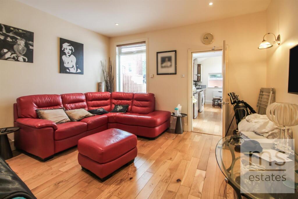 Main image of property: £127pppw Gloucester Avenue, Lenton, Nottingham