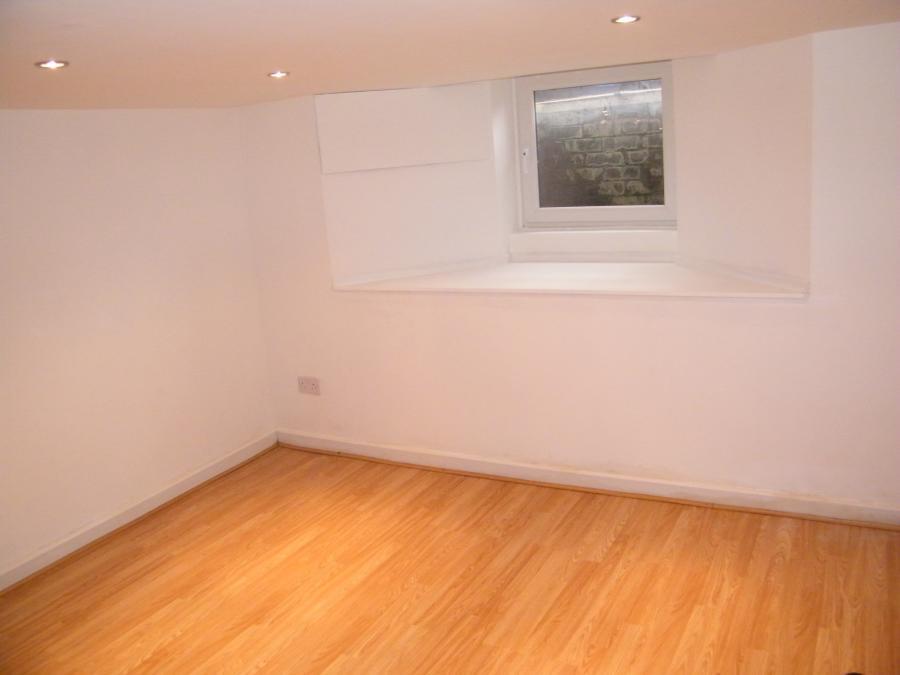 House in Stockport, Heaton Norris, Edgeley - View 4