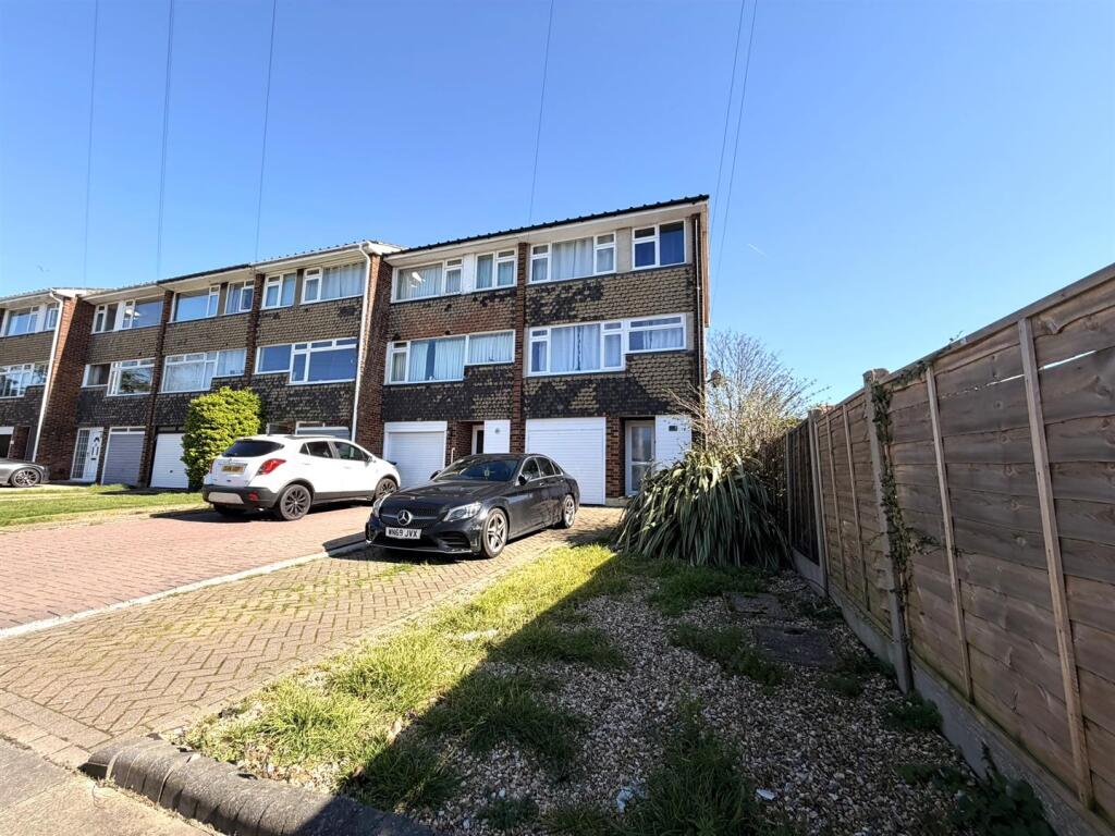 Main image of property: Barnard Road, Leigh-On-Sea, Essex