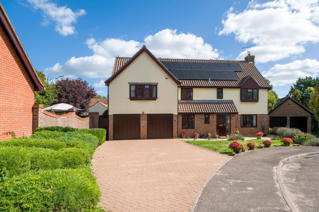 Main image of property: 5 Lakelands, Hockwold, IP26 4