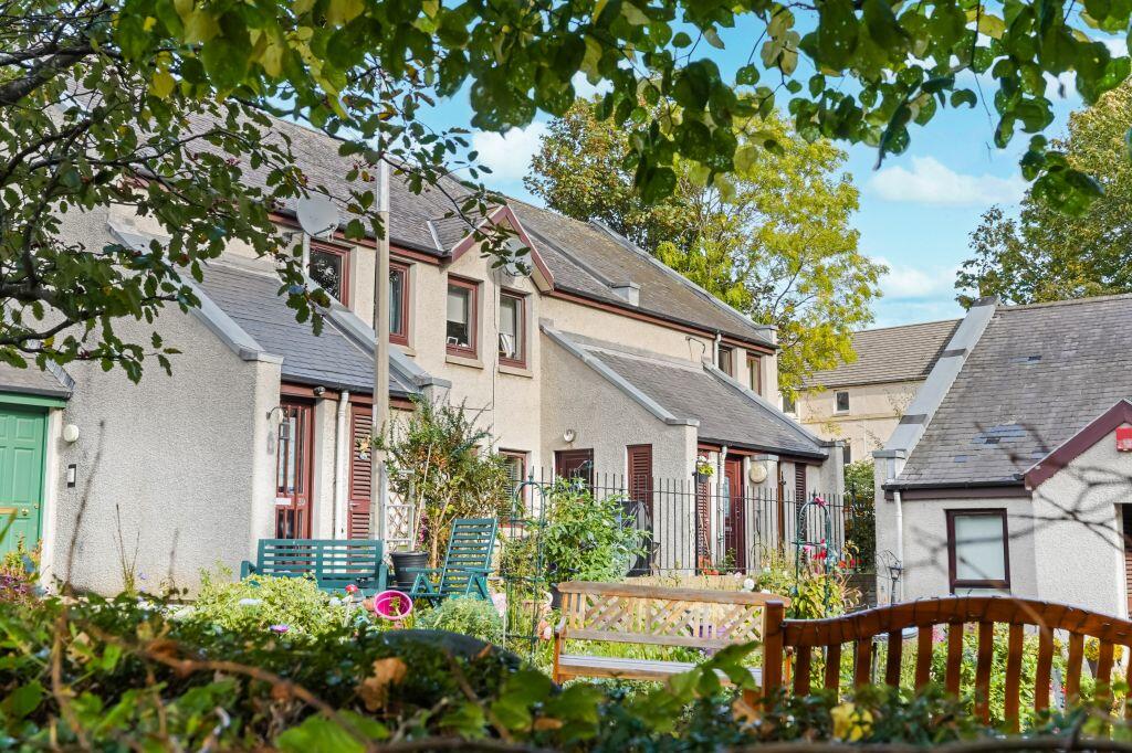 35 Pilrig House Close, Edinburgh, EH6 5RF