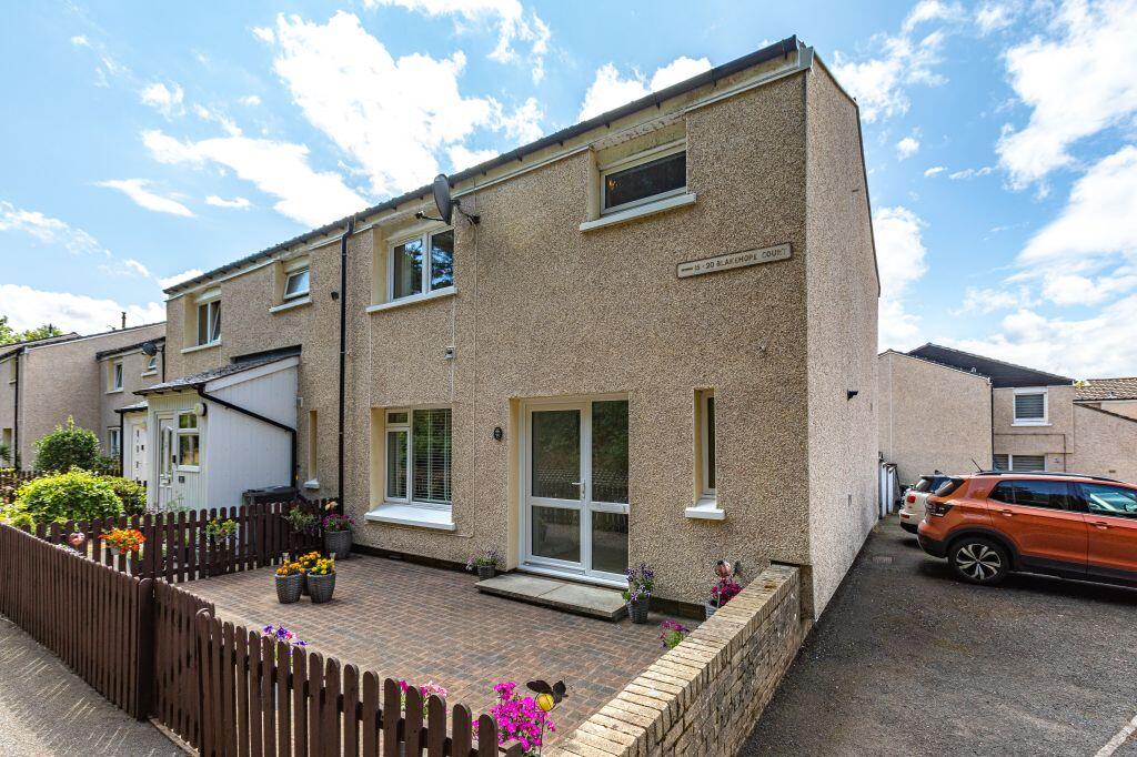 15 Blakehope Court, Tweedbank, TD1 3RB photo 2
