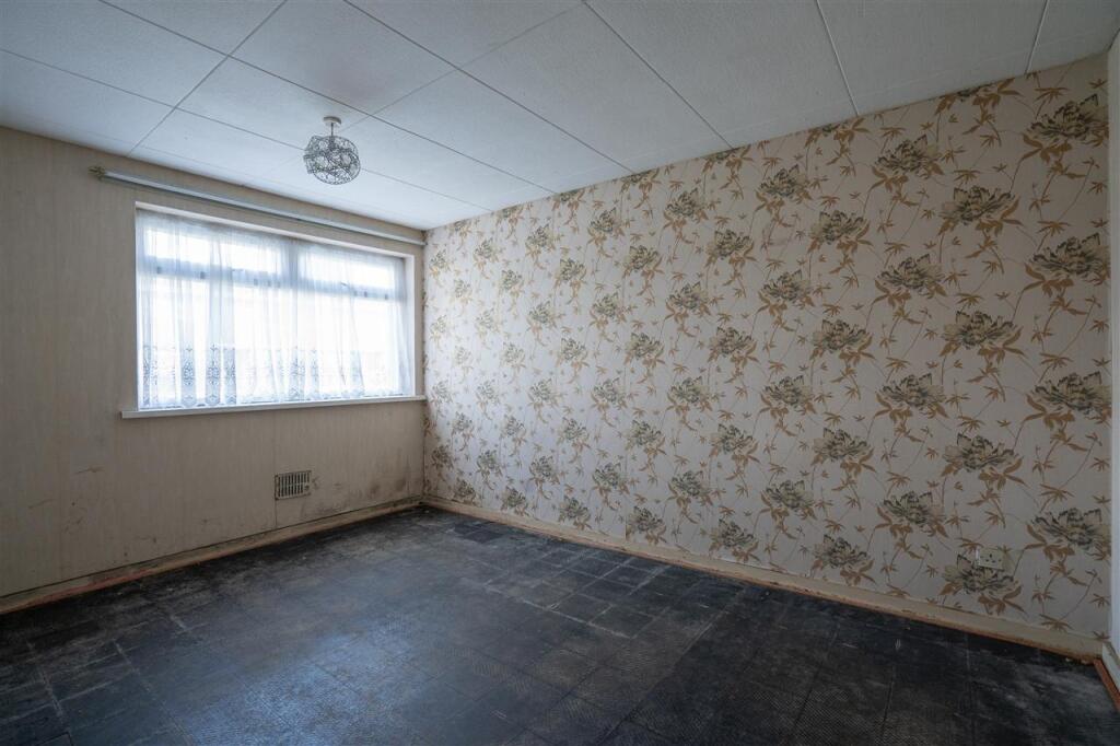 Apartment in Birmingham, Lyndon Green - View 5
