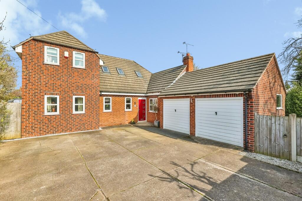Main image of property: Fox Meadow, Hucknall, Nottingham