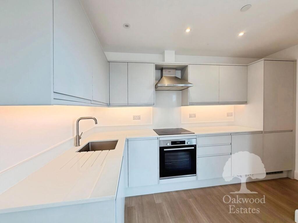 Apartment in Slough - View 4