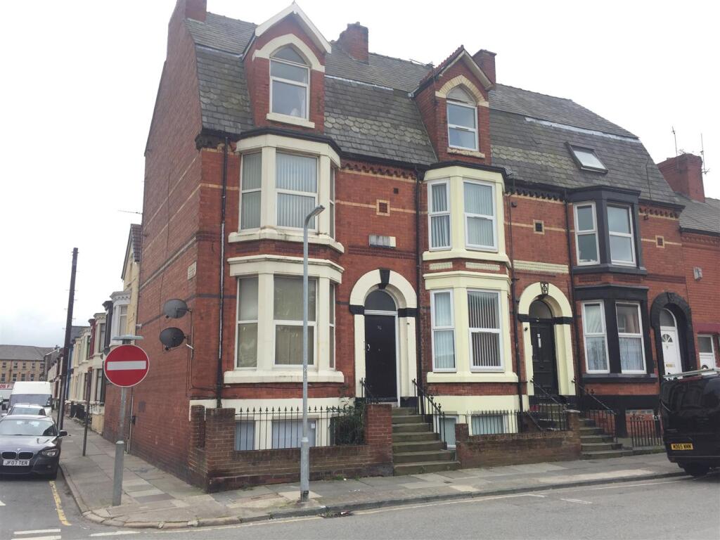 Apartment in Liverpool - View 2