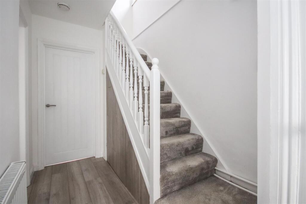 House in Rushden, North Northamptonshire - View 5