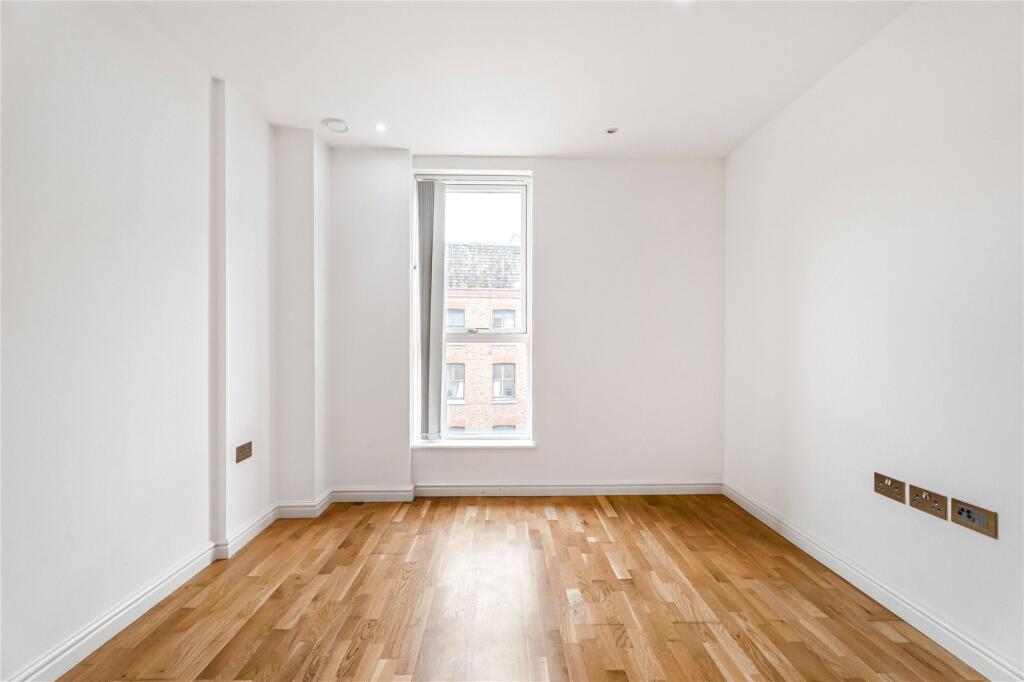Apartment in London - View 5