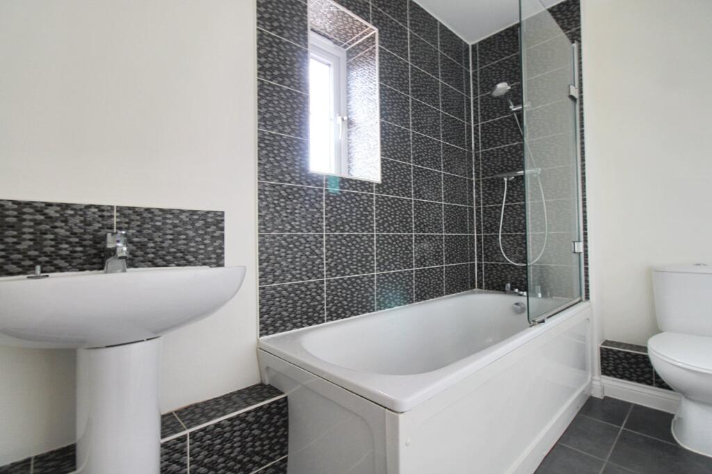 Apartment in Brighton - View 5