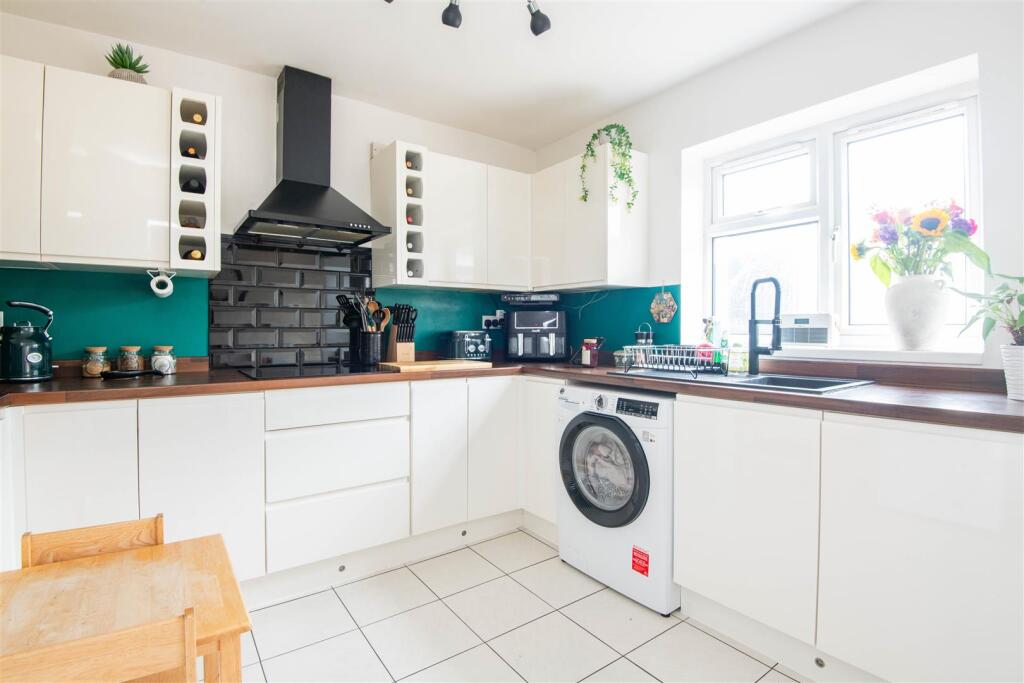 House in Preston - View 4