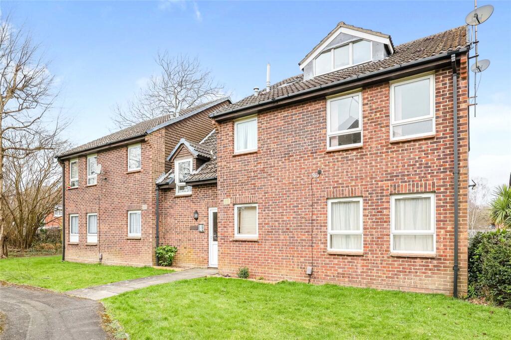 Main image of property: Celia Close, Waterlooville, Hampshire, PO7