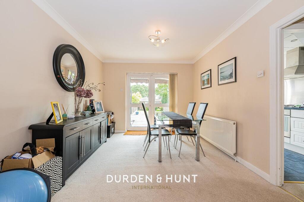 Habgood Road, Loughton, IG10 photo 4