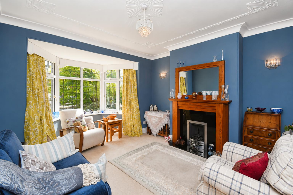 House in Hull - More