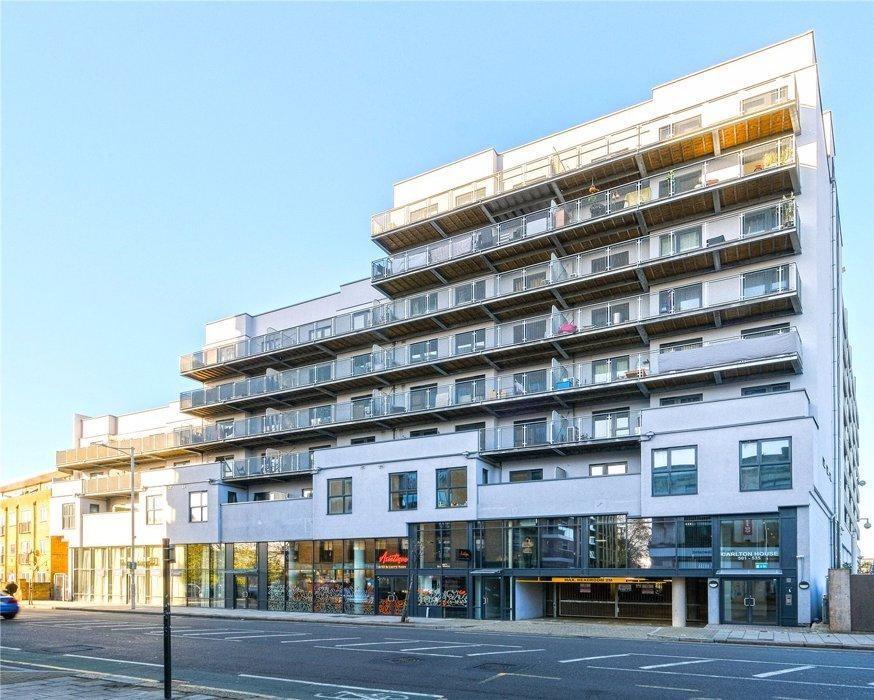 Main image of property: 501 High Road, Ilford