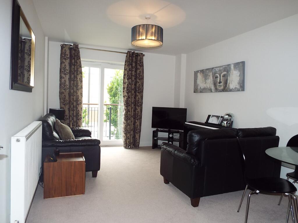 Apartment in Southampton - View 3