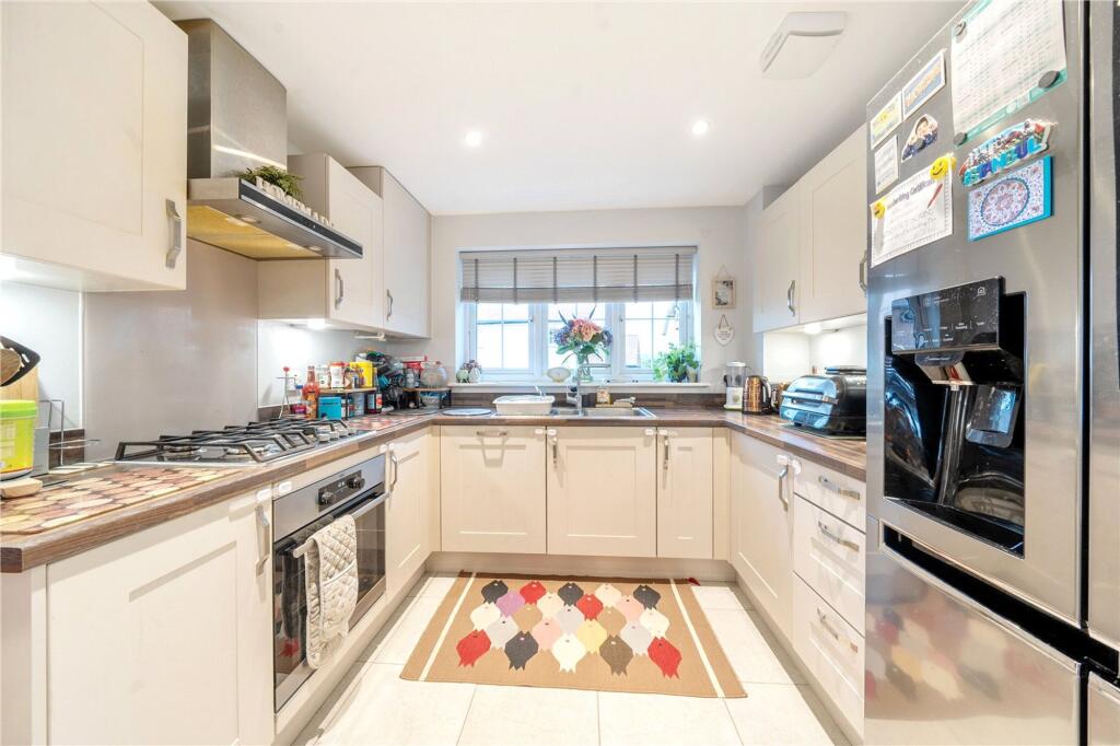 Corbel Rise, Chineham, RG24 photo 4