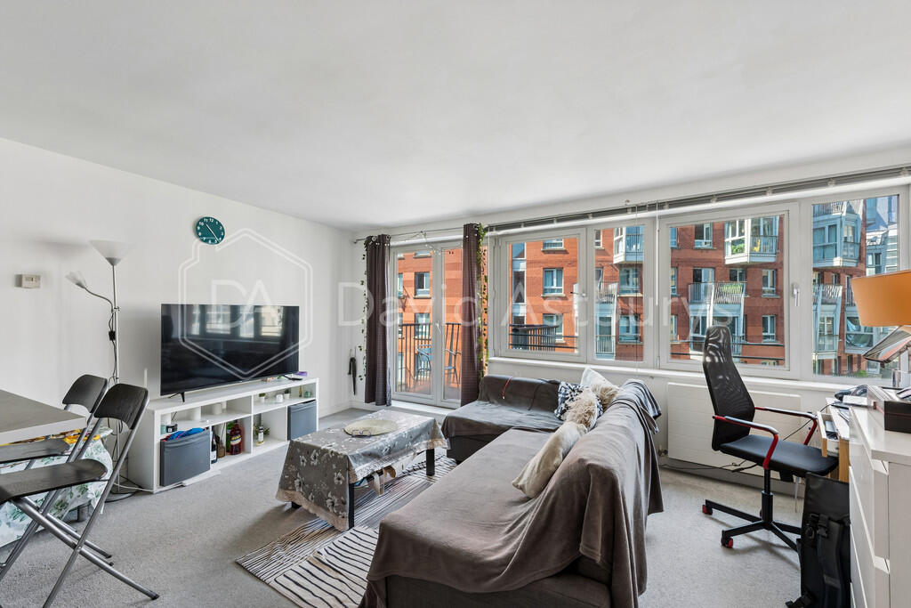 Apartment in London - View 3