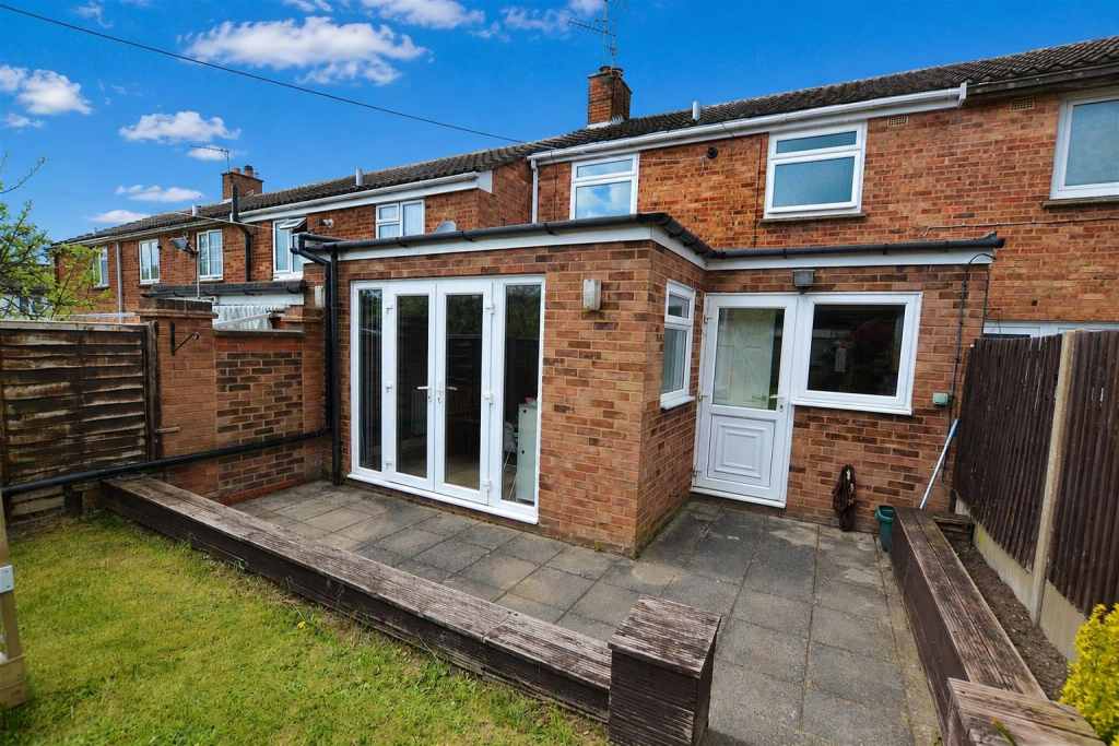 Main image of property: Bradshaws, Hatfield