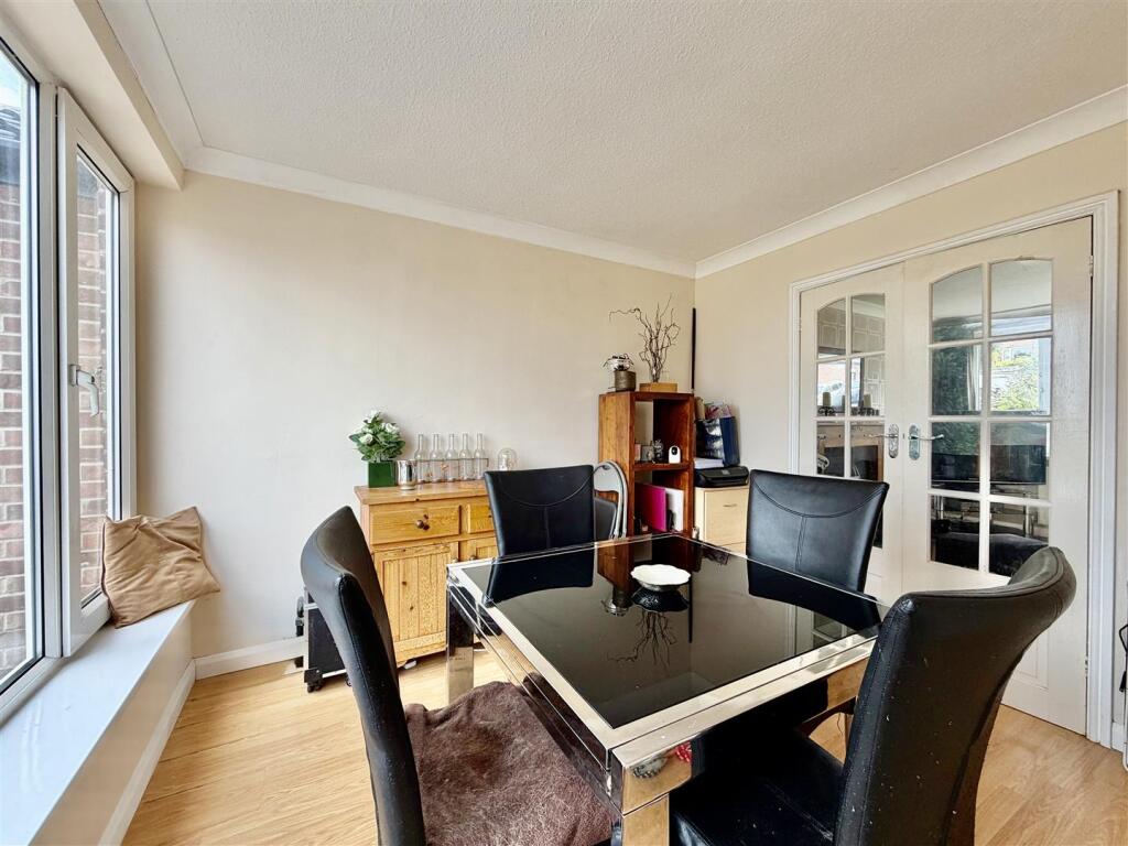 House in Holmfirth, Meltham - View 5