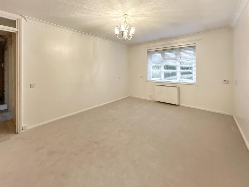 Bowes Close, Sidcup, Kent, DA15 - View 2
