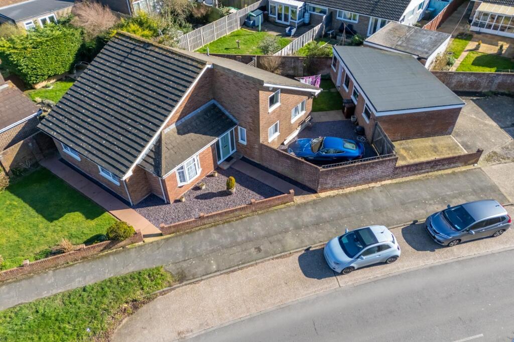 2-bed house on West Meads Drive, Bognor Regis, £400,000