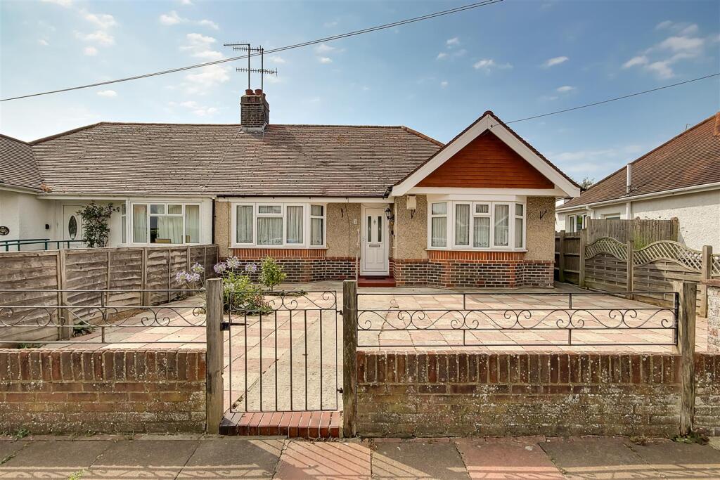 Main image of property: Saxony Road, Broadwater, Worthing, West Sussex, BN14 7AT