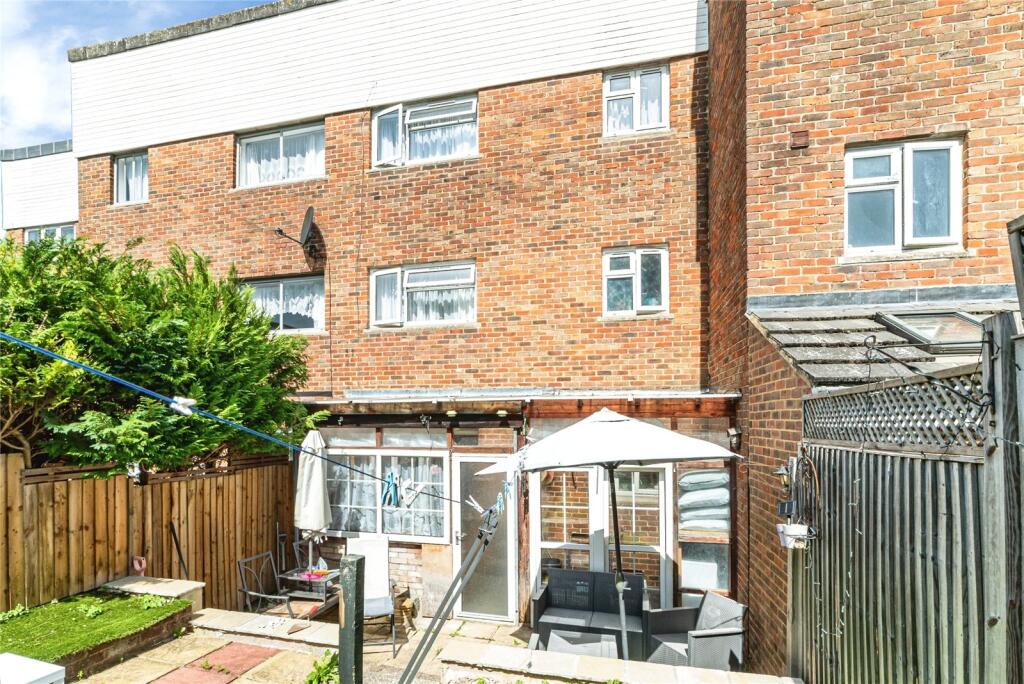 Main image of property: Shakespeare Road, Basingstoke, Hampshire, RG24