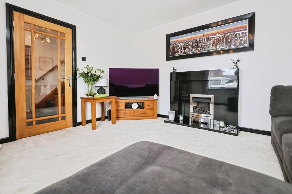 House in Birmingham, West Midlands - View 4