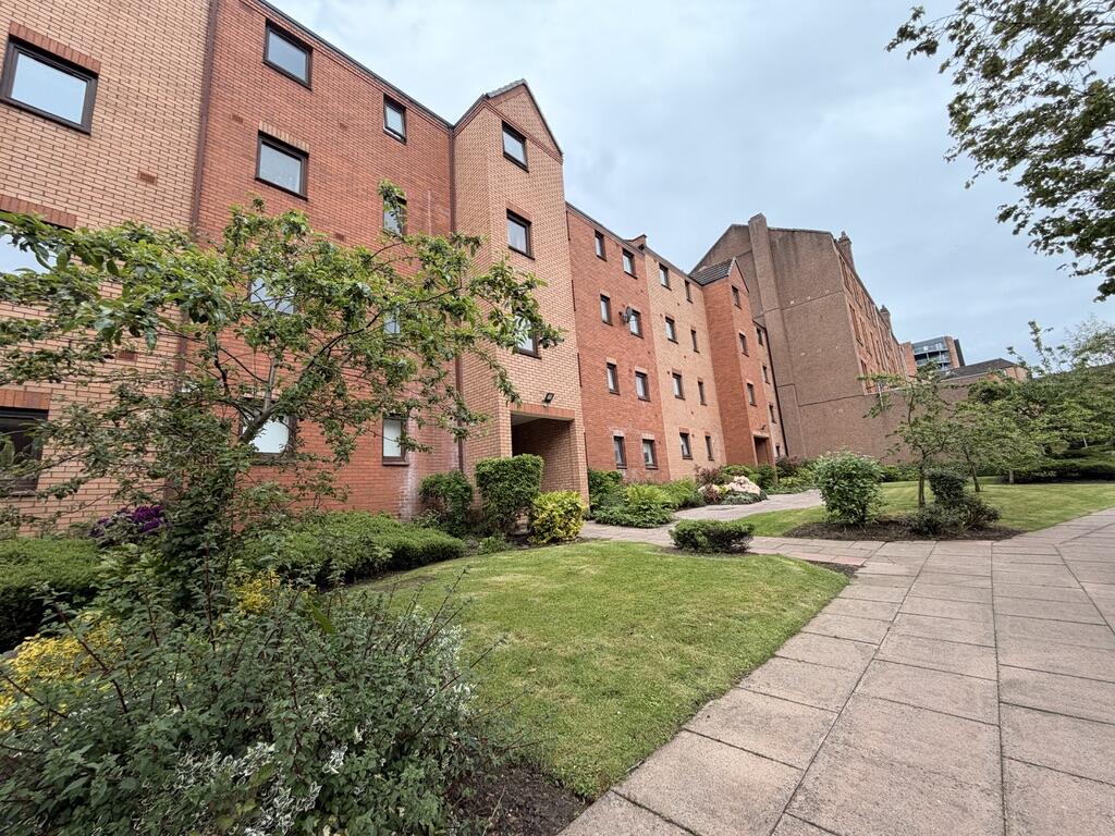 Main image of property: Albion Street, Albion Gate, Merchant City, Glasgow, G1