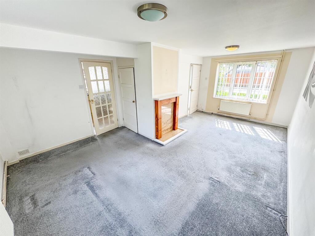 Cupar Crescent, Corby photo 4