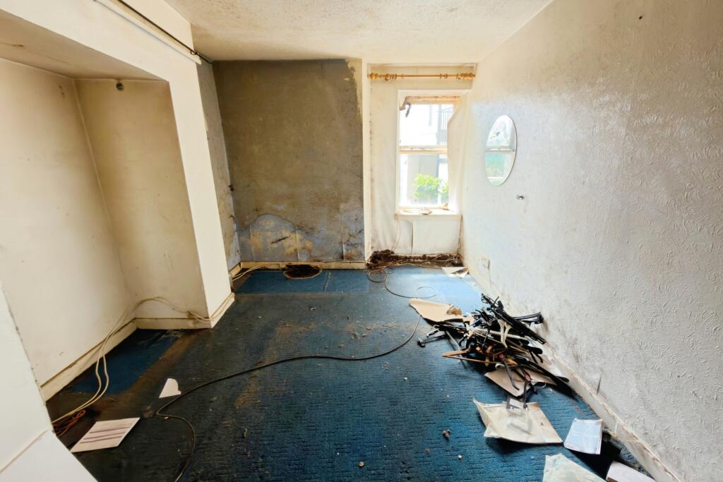 Flat 1, Ormeside Court, 19 Church Walks, Llandudno, Conwy LL30 2HG photo 4