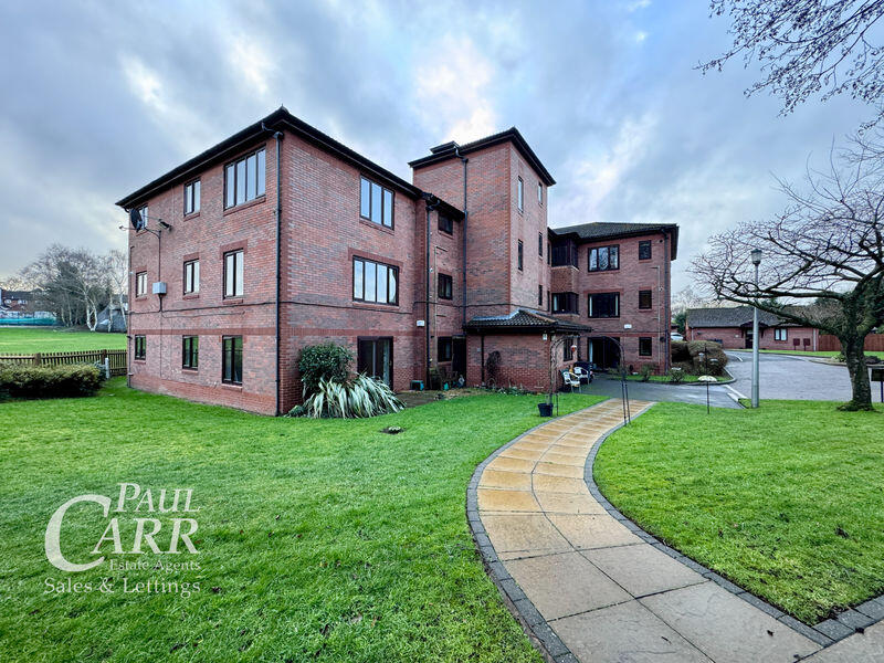 Main image of property: 19 St Georges Court, Clarence Road, Four Oaks, Sutton Coldfield, B74 4LL