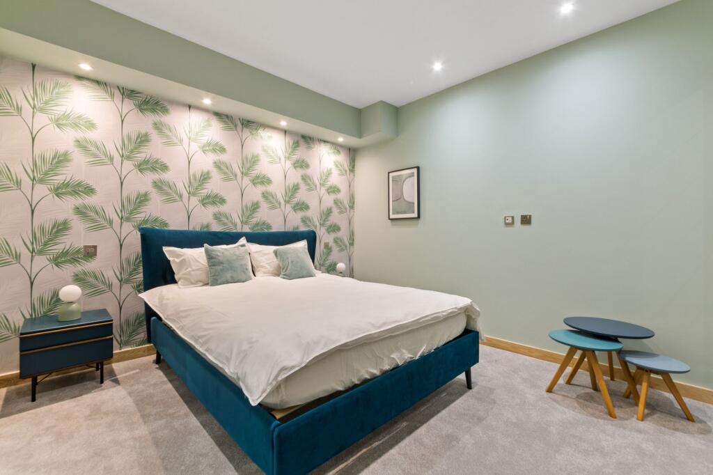 House in London, South Kensington - More
