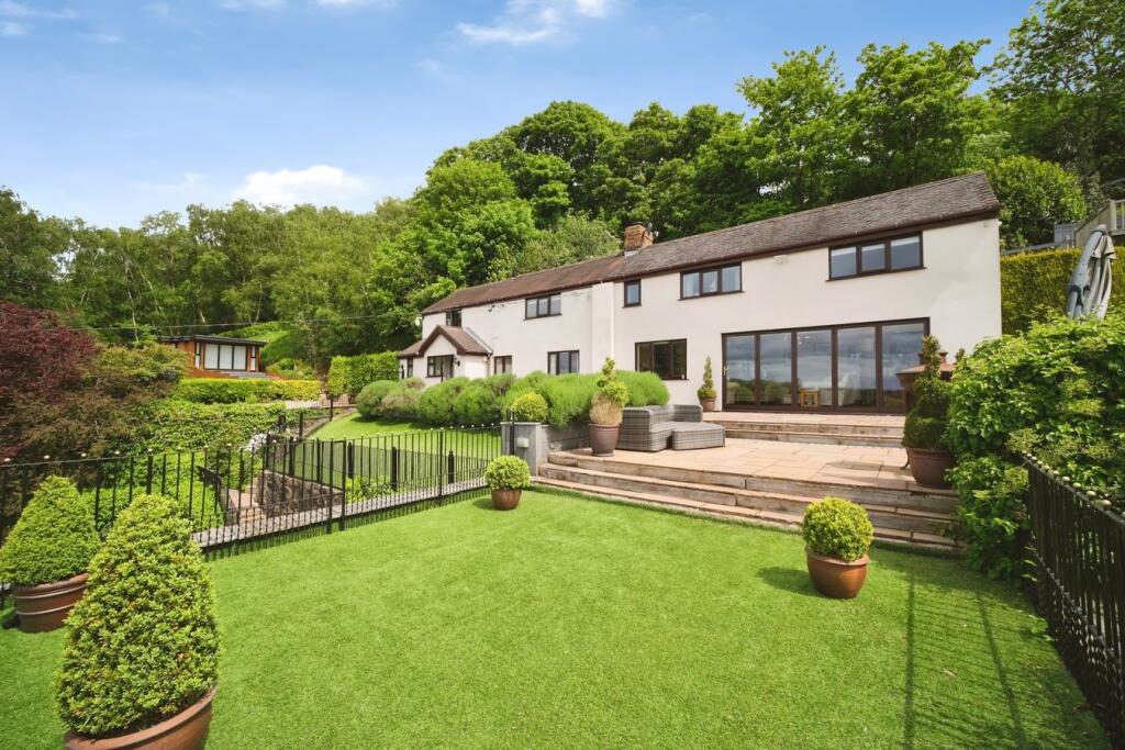 House in Stoke-on-Trent, Baddeley Edge