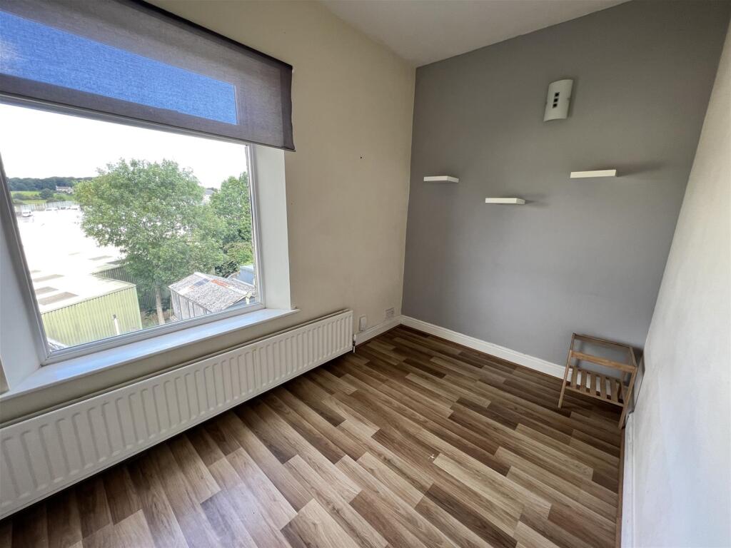 Additional image 8 of Vacant Unit, Wyke, West Yorkshire