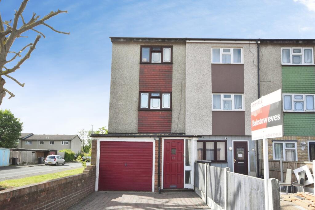 Main image of property: Winfields, BASILDON, Essex, SS13