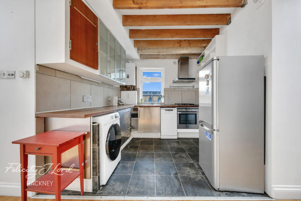 Apartment in London - View 2