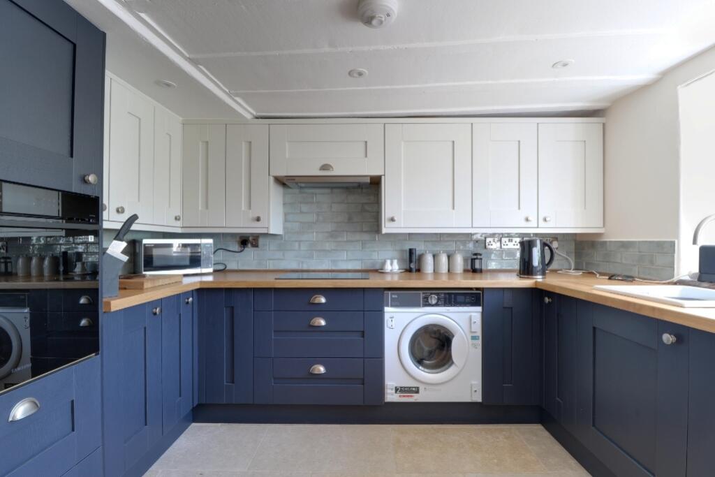 House in South Kesteven, Corby Glen - View 3