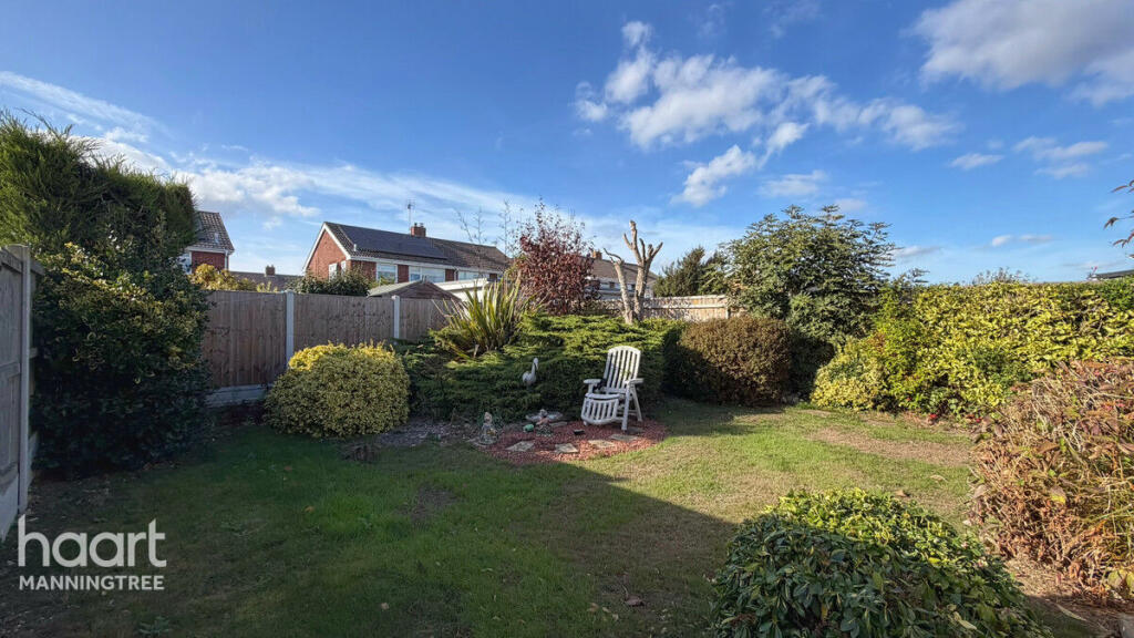 House in Manningtree, Lawford - View 5
