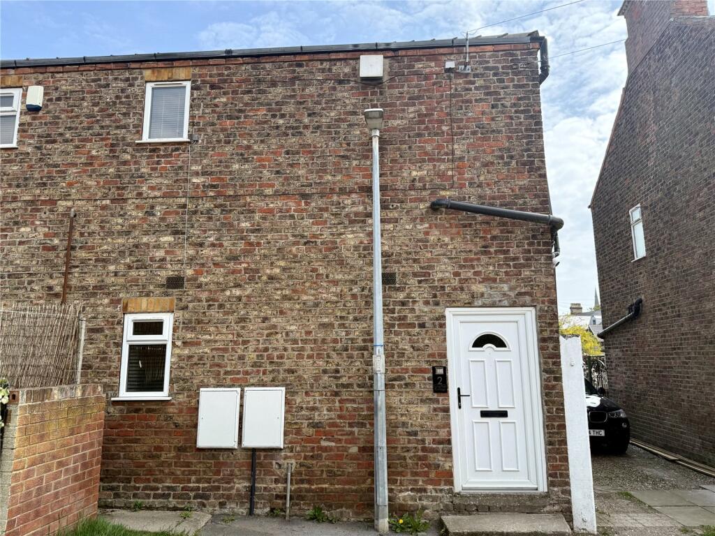 1-bed flat on Trinity Mews, Bridlington, East Riding of Yorkshire, YO15, £75,000