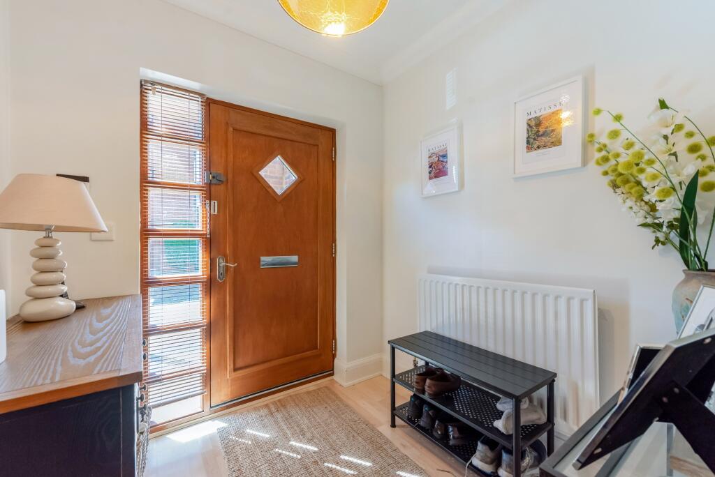 House in Winchester, Hampshire - View 3