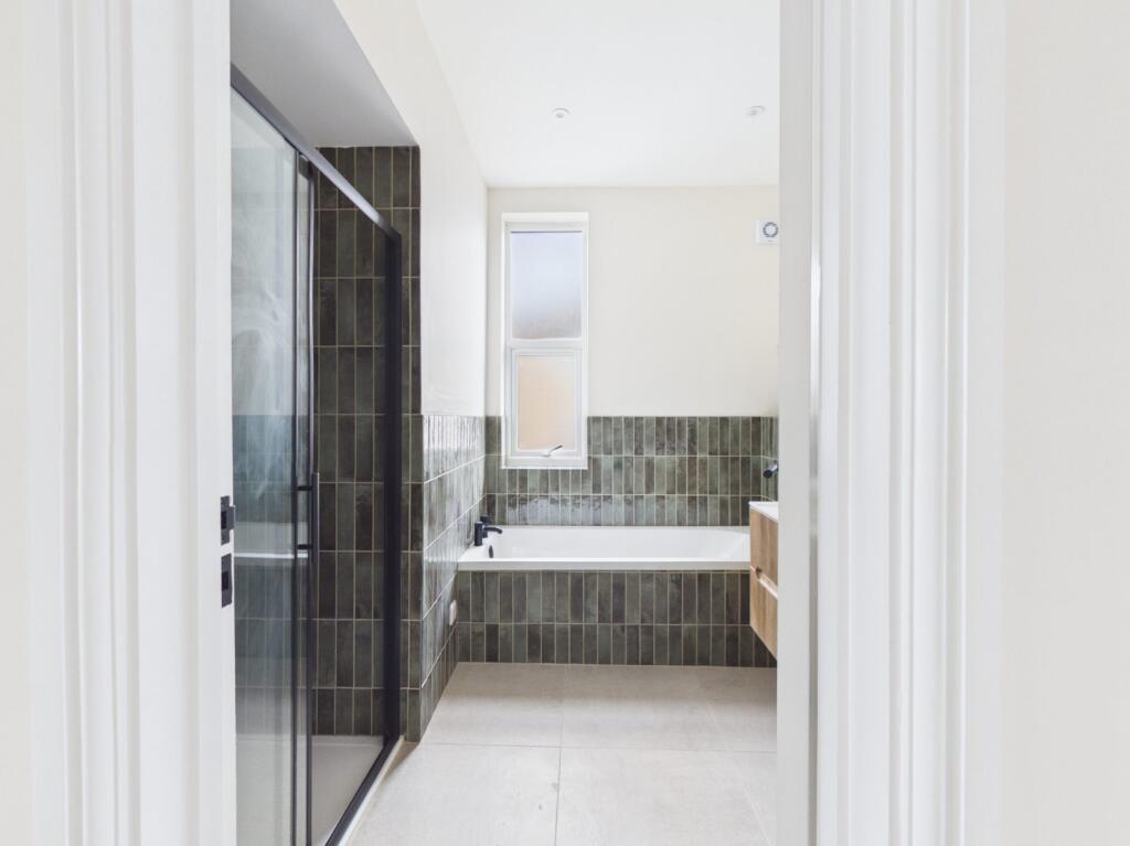 House in London, Hither Green - More