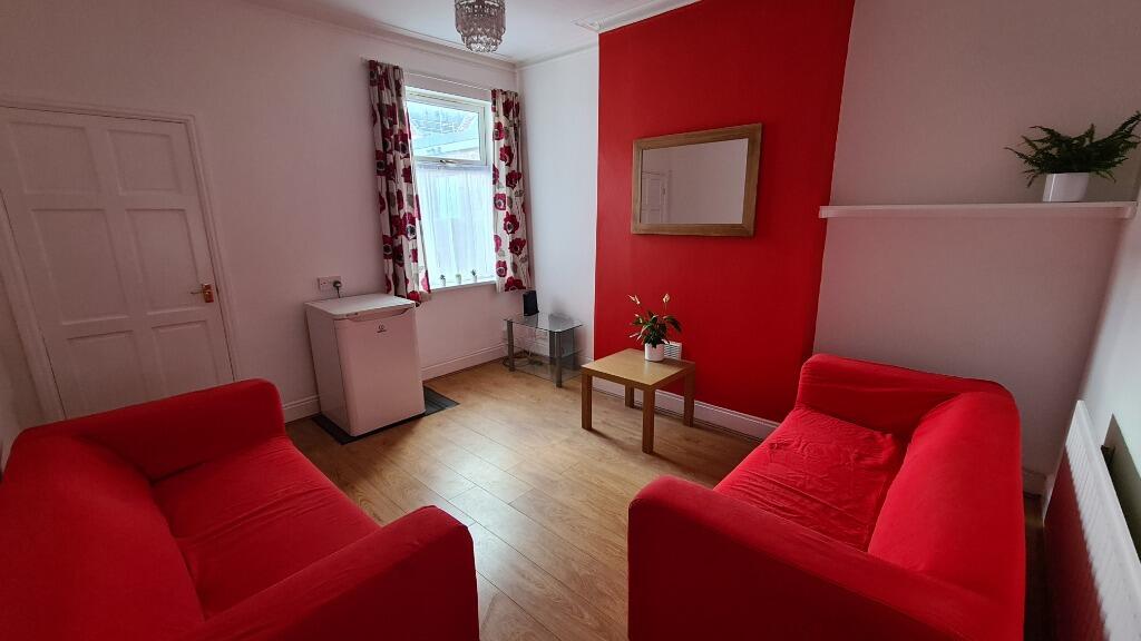 82 Seaford Street photo 3