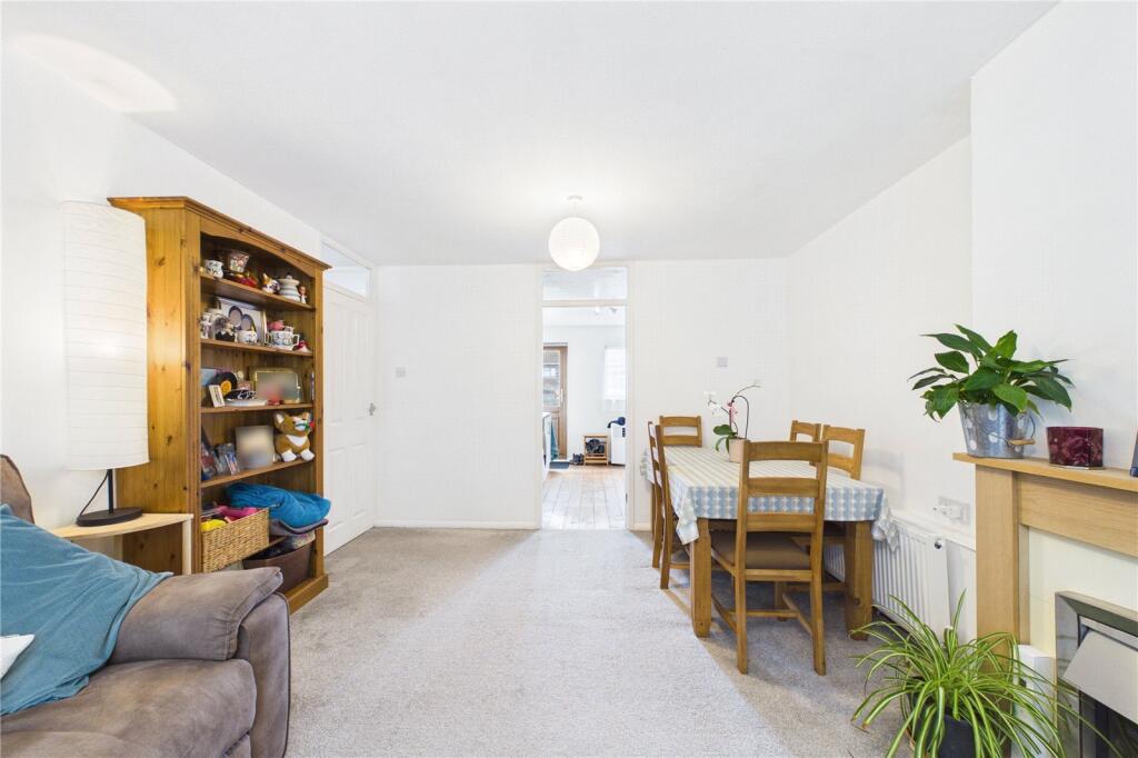 New Road, Tadley, Hampshire, RG26 photo 4