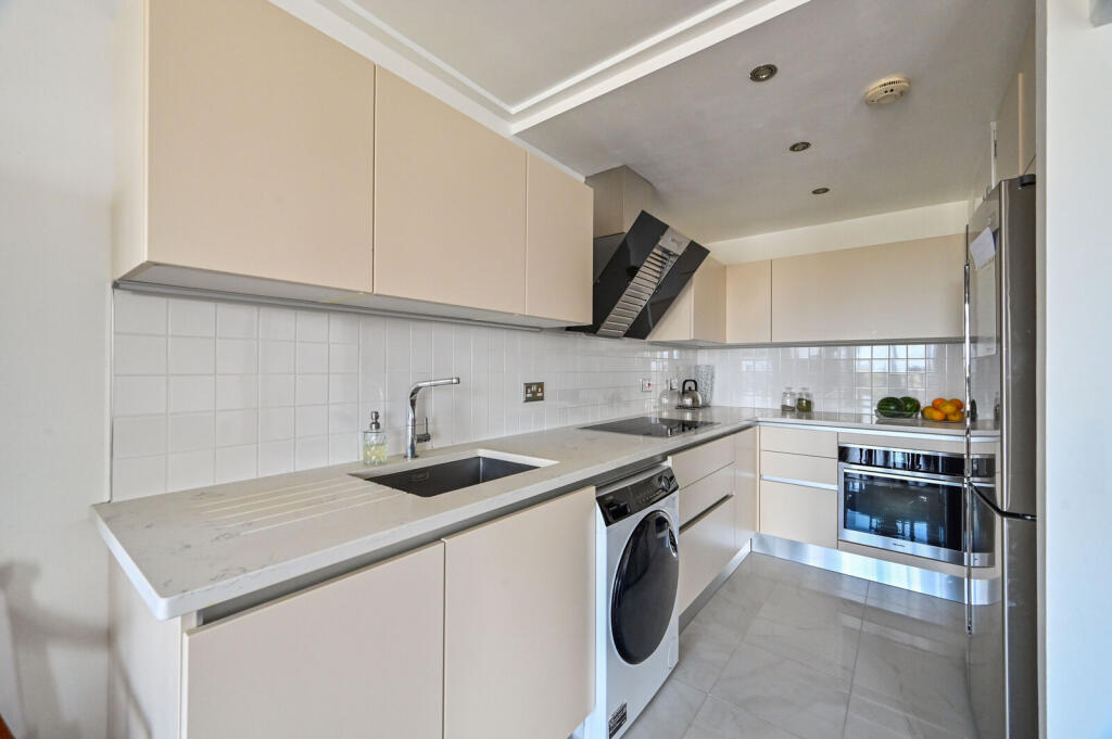 Apartment in London - View 2