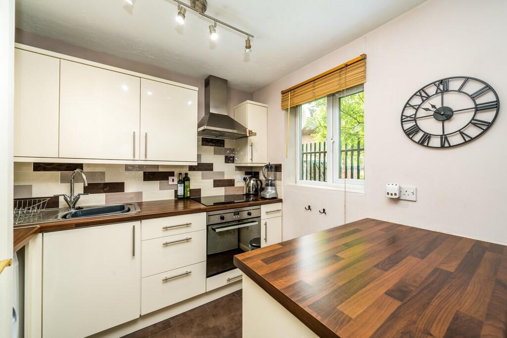Main image of property: Foxglove Way, Wallington