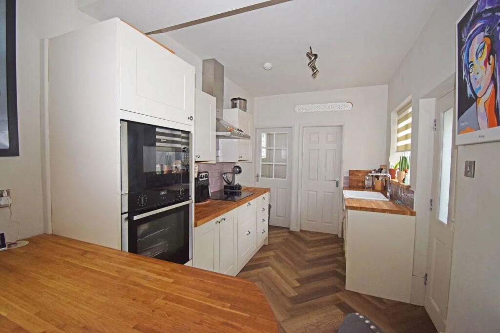 19 Station Street, Droitwich, Worcestershire. WR9 8JD - View 4