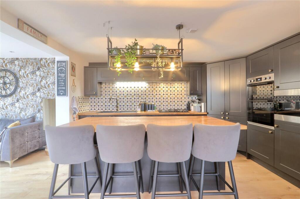 House in Redcar - More
