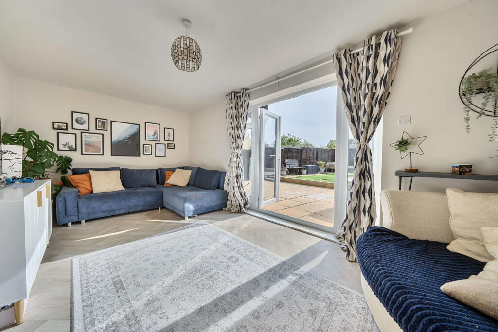 House in Oakham - More